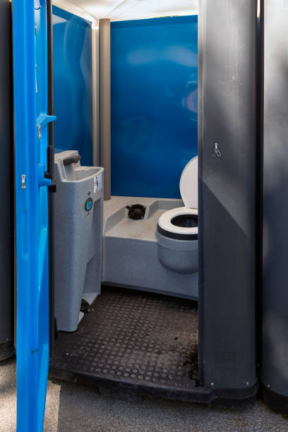 Best Best portable toilet rental  in Leavittsburg, OH