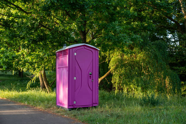Best Portable restroom trailer rental  in Leavittsburg, OH